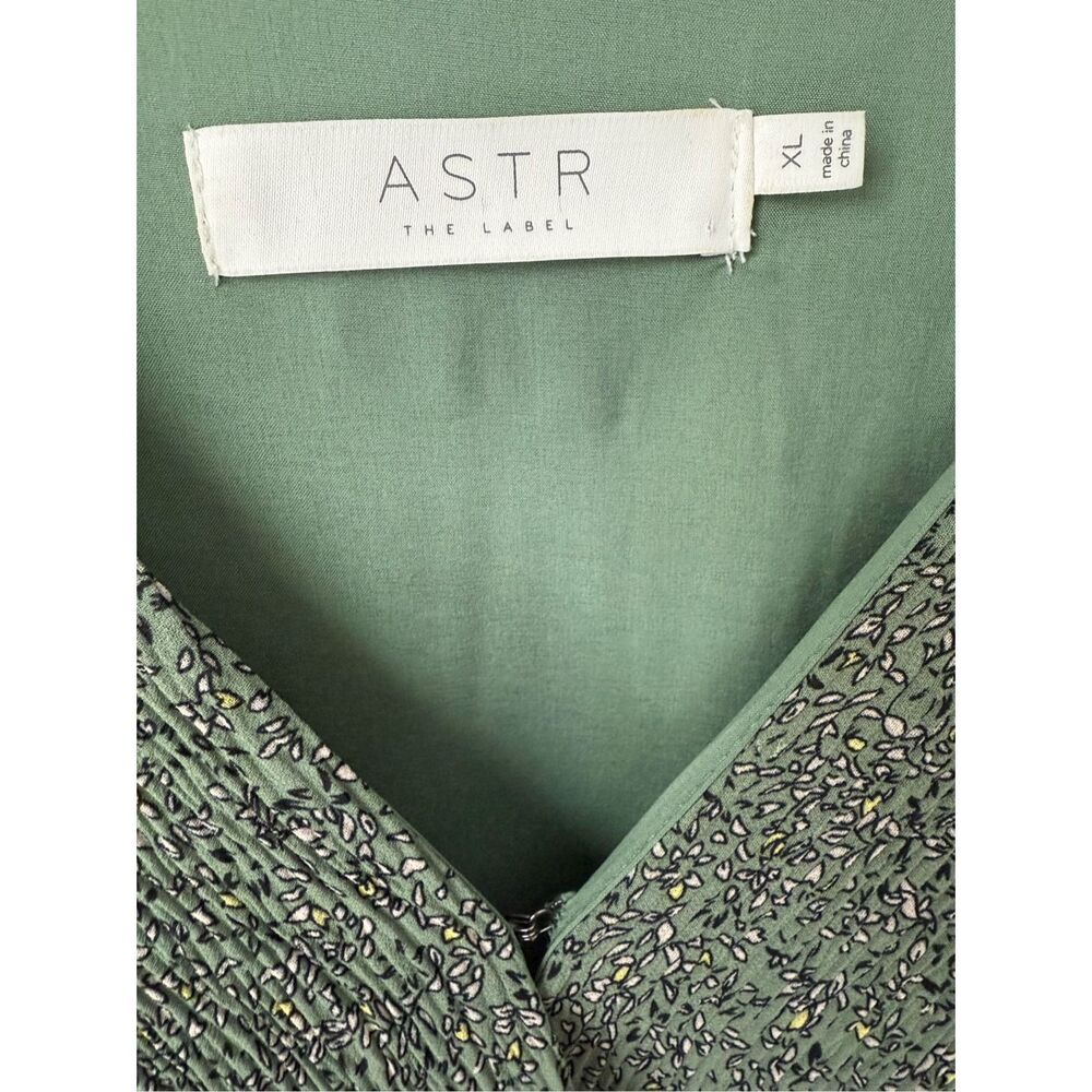 ASTR The Label Green Ruched Ruffle Floral Print Midi Dress - Picture 8 of 13